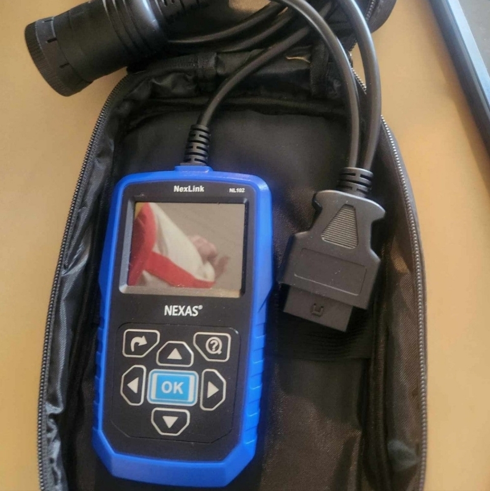 Nexlink NL102 Plus Heavy Duty Truck Scanner like new